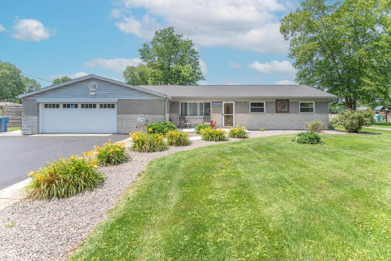 7850 Mooresville Road - Photo 1