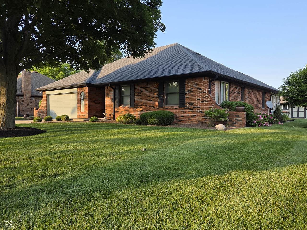 1201 Briarwood Drive - Photo 1