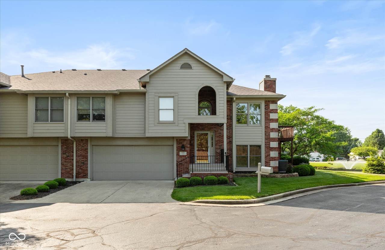 8955 Stonegate Road - Photo 1
