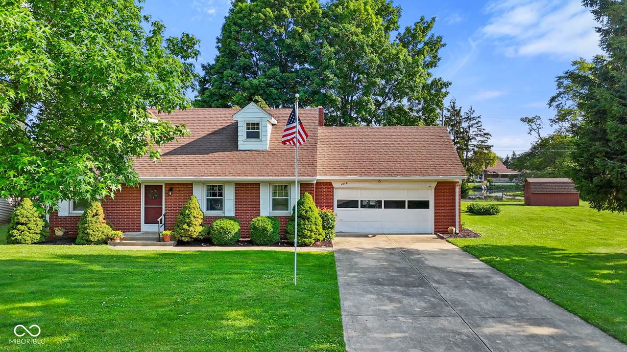 1010 Maple Street - Photo 1