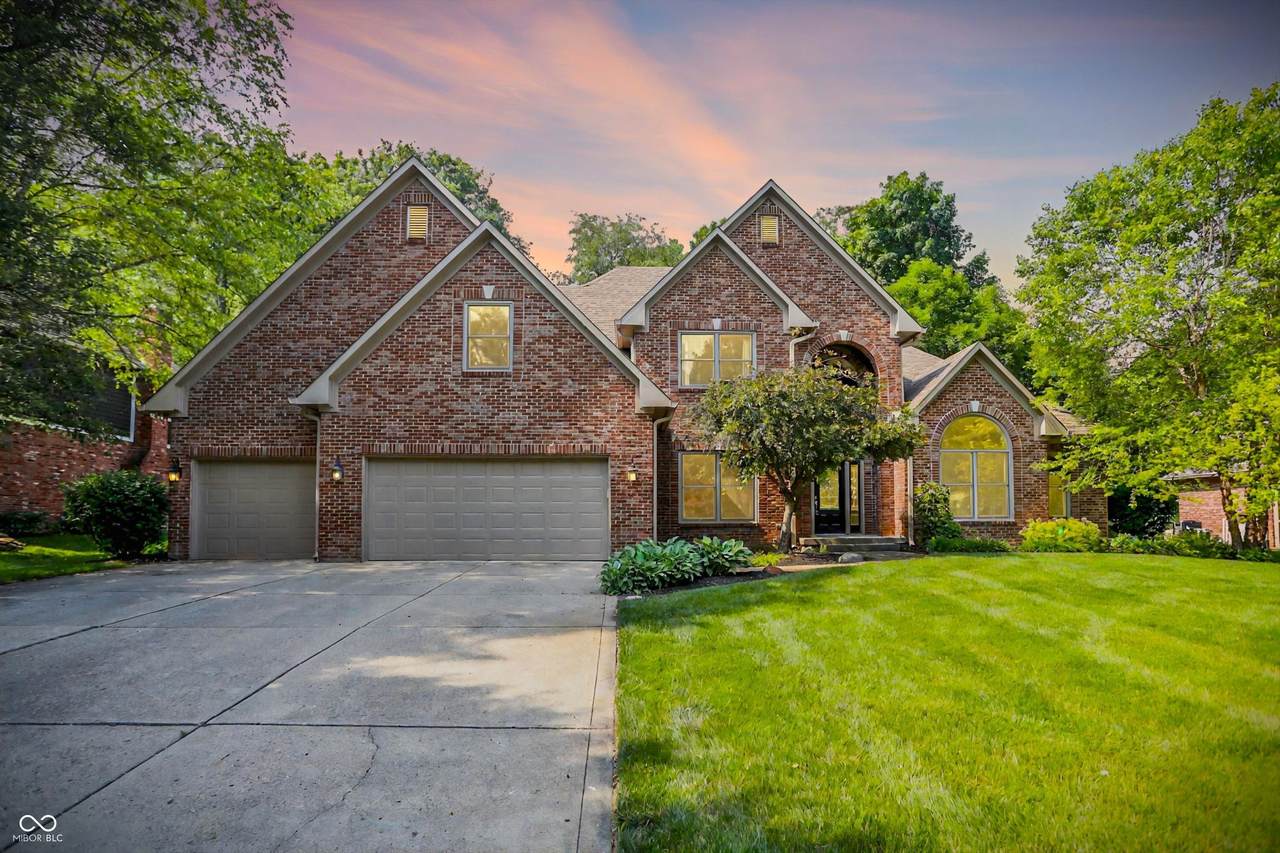 7648 Williamswood Drive - Photo 1