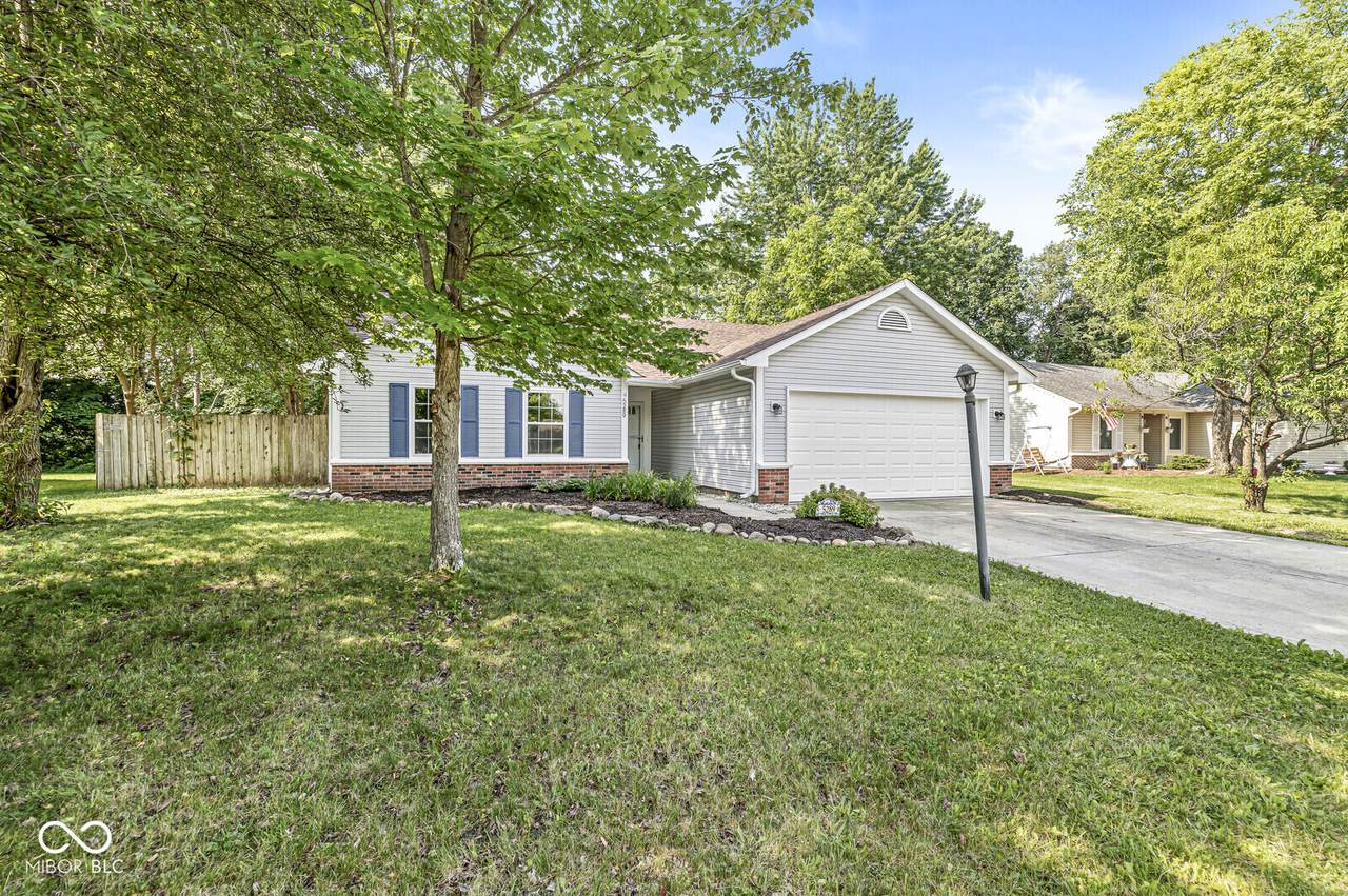 5289 Pine Hill Drive - Photo 1