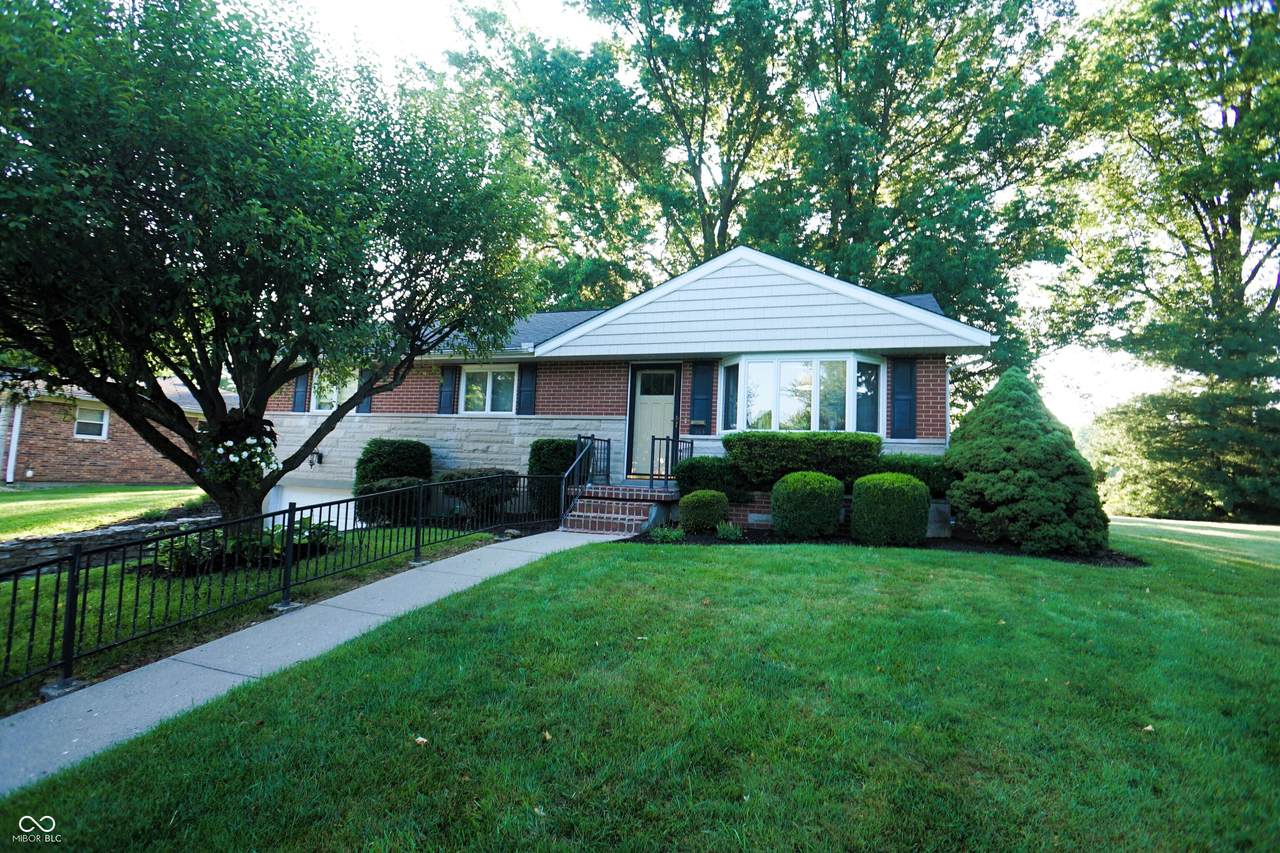 565 Cedar Lane - Photo 1
