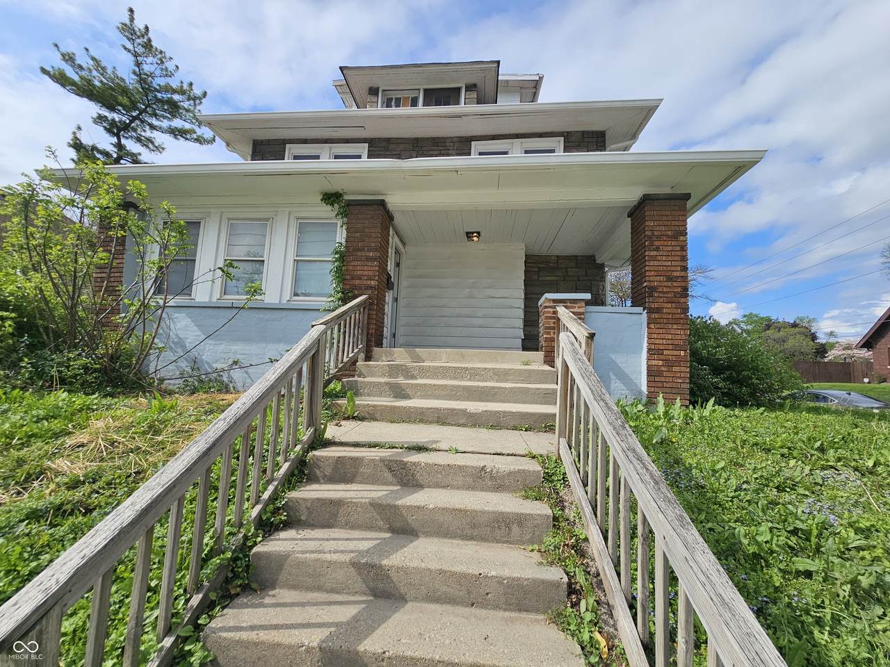 4830 Washington Street - Photo 1