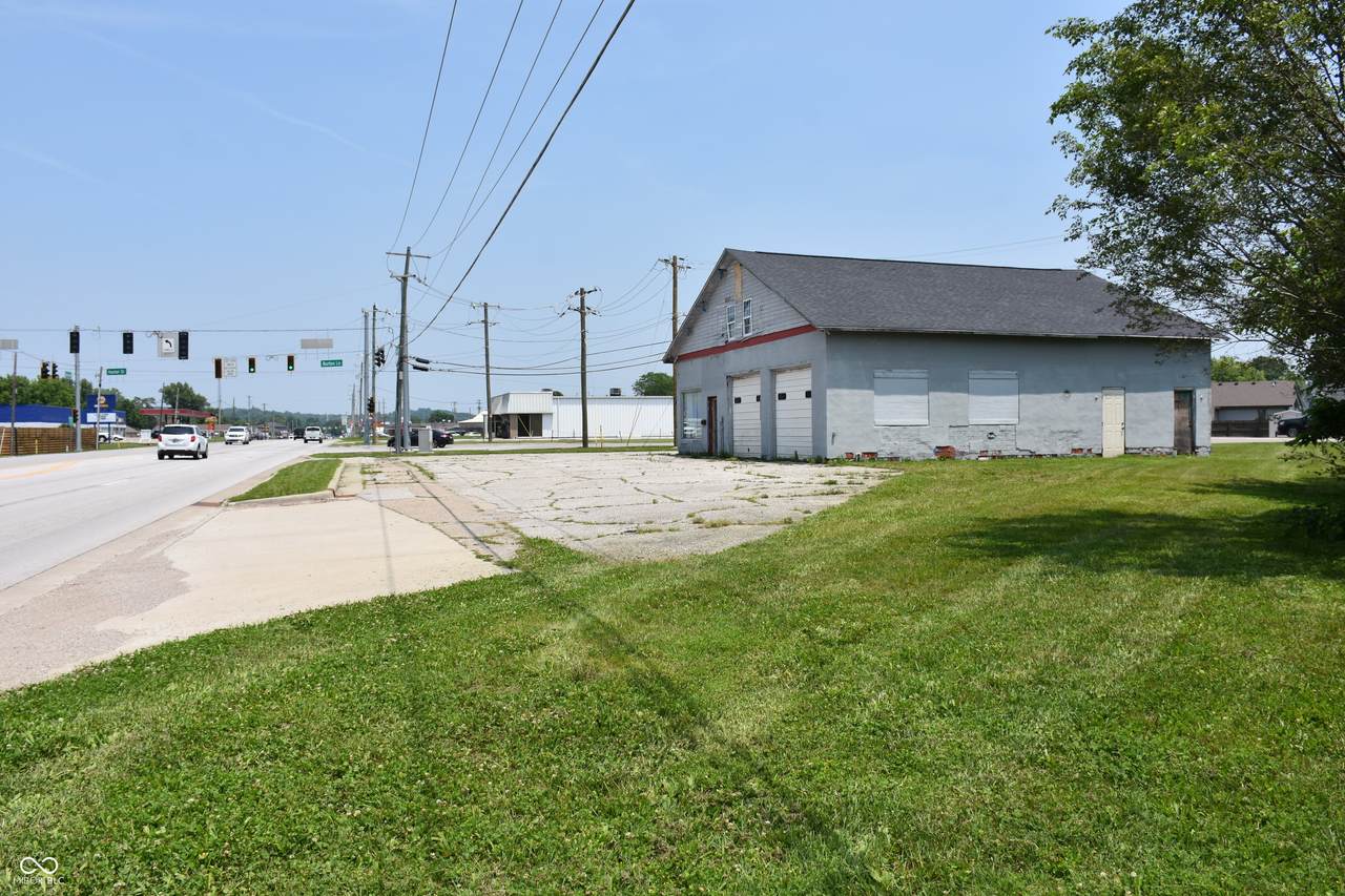 709 Morton Avenue - Photo 1