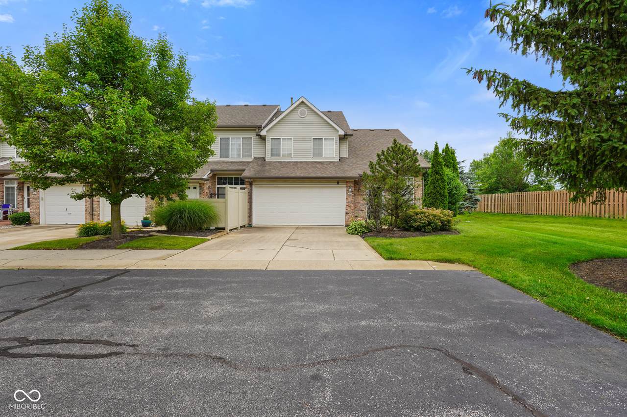 255 Bastion Place - Photo 1
