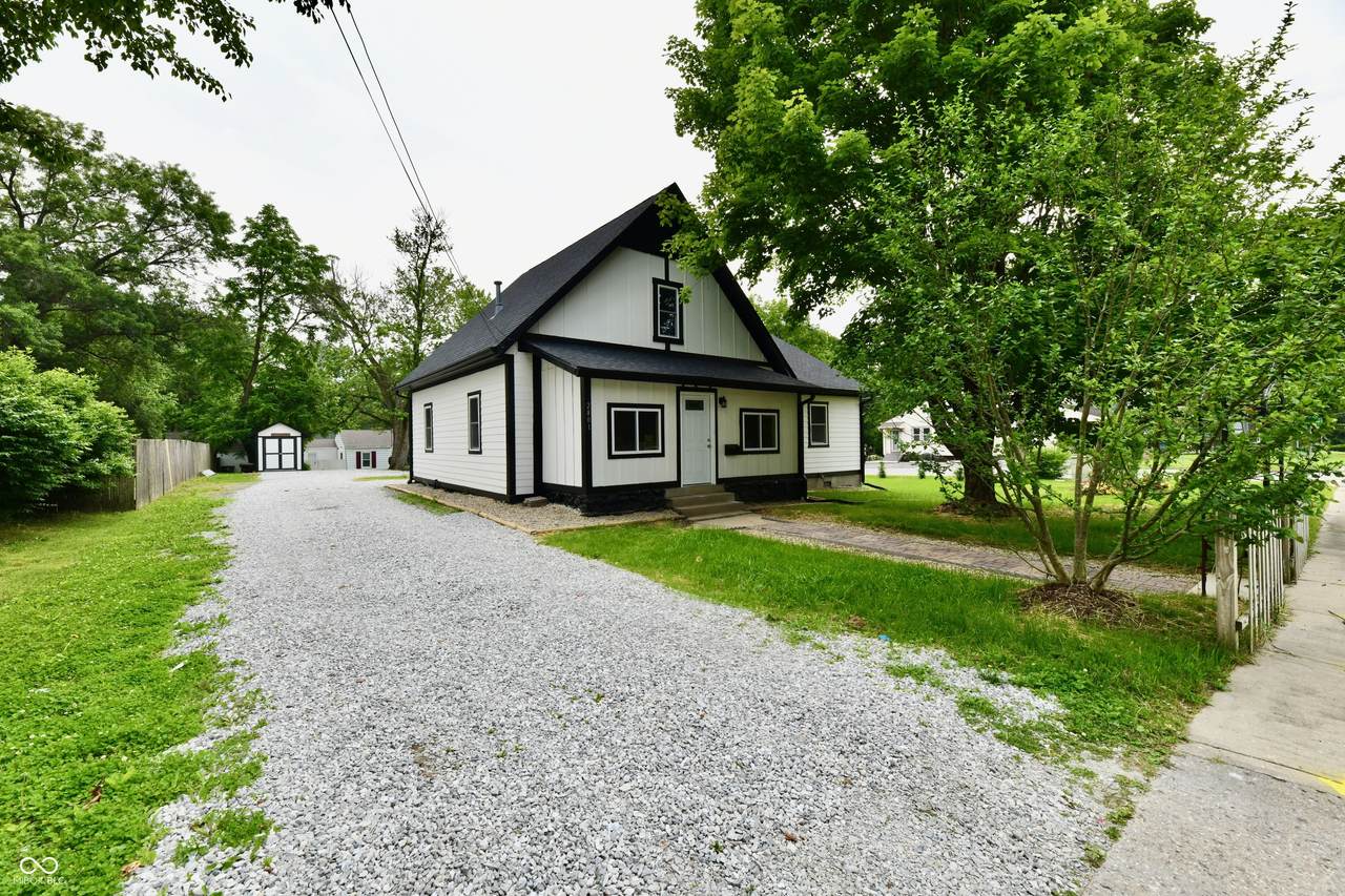 2801 Southport Road - Photo 1