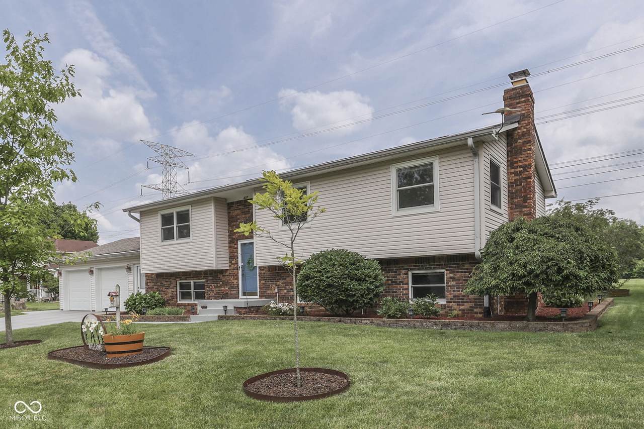 617 Echo Bend Boulevard - Photo 1