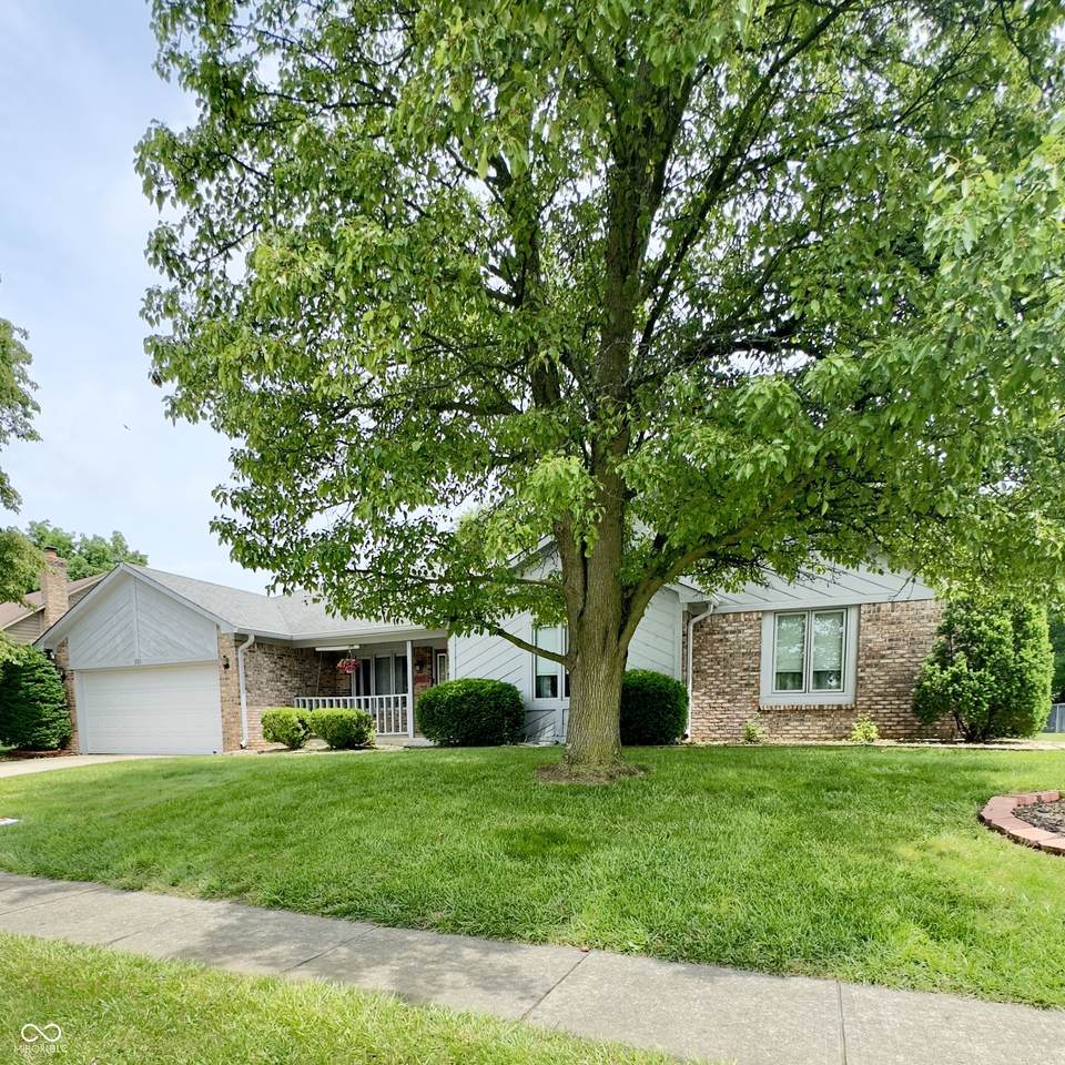 907 Corey Lane - Photo 1
