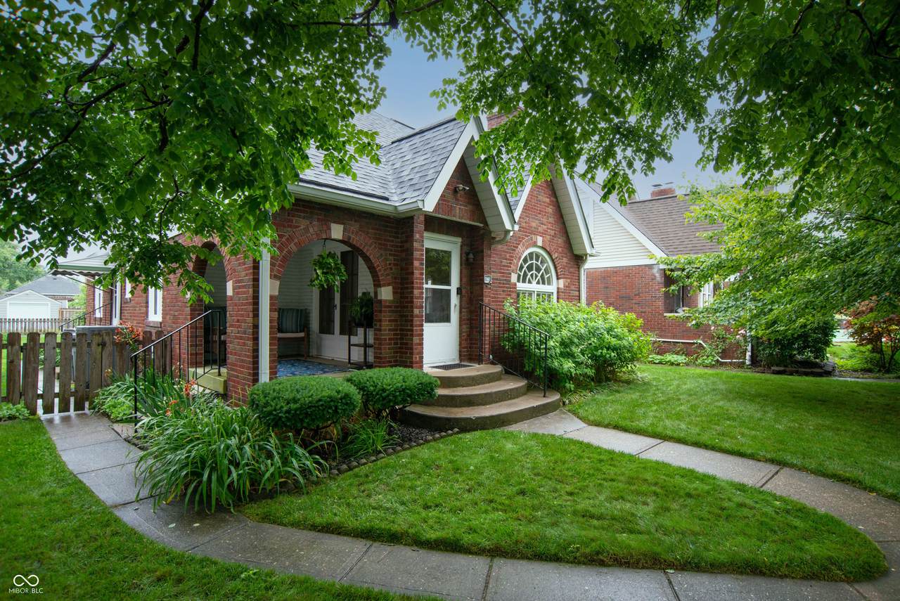 828 Butler Avenue - Photo 1