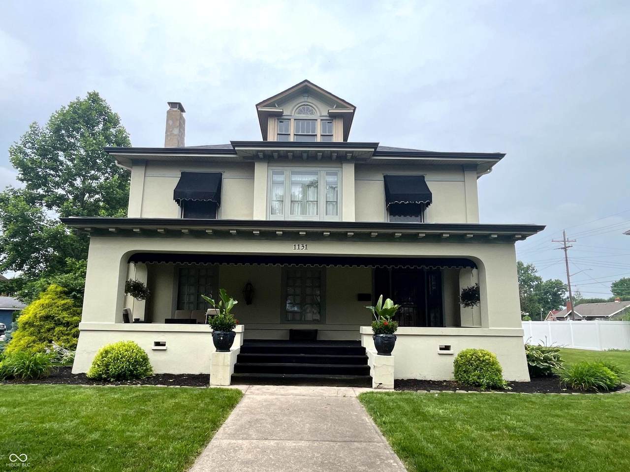 1131 Main Street - Photo 1