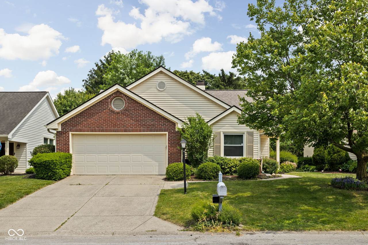 8753 Champions Drive - Photo 1