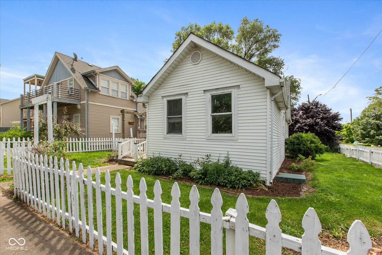 905 Buchanan Street - Photo 1