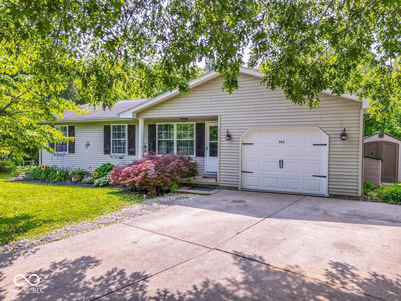 303 Blackfoot Drive - Photo 1