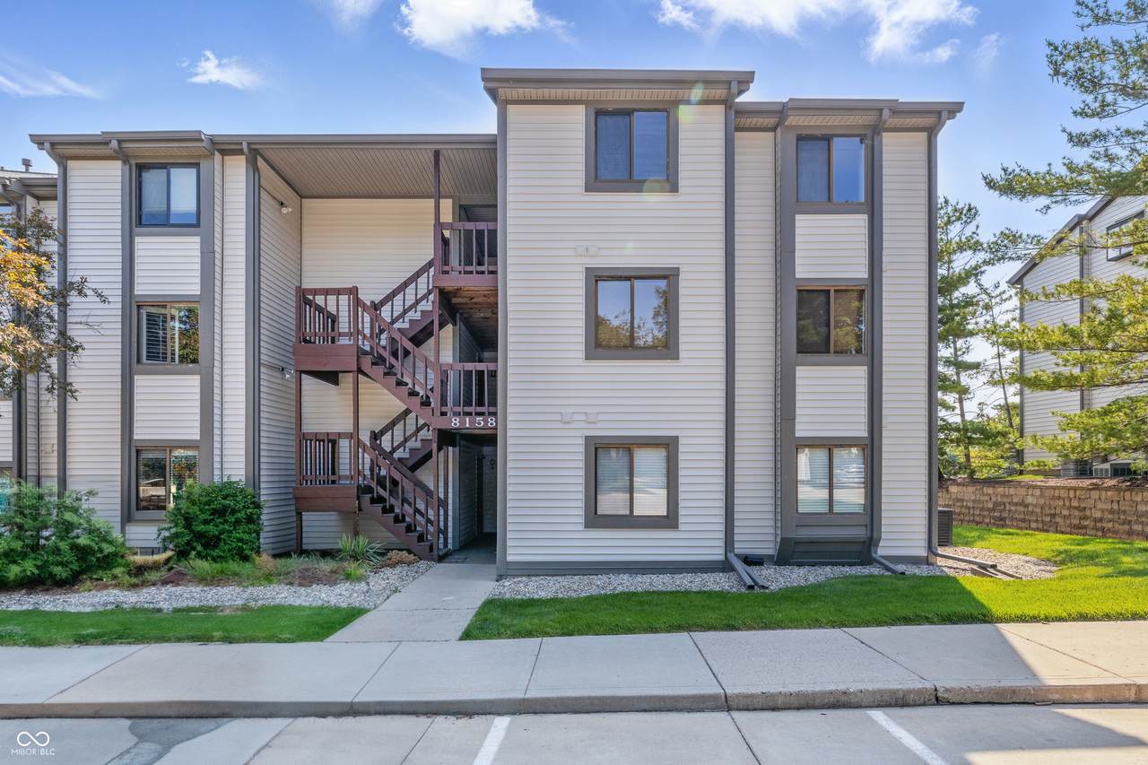 8158 Shorewalk Drive - Photo 1