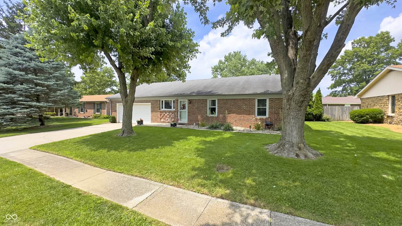 408 Ottawa Drive - Photo 1