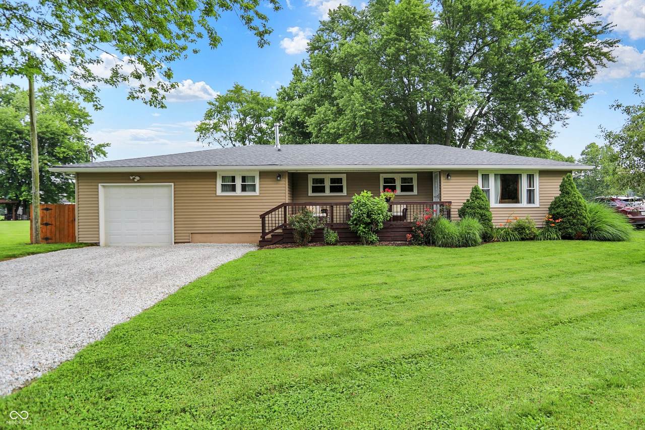 8760 Big Bend Road - Photo 1