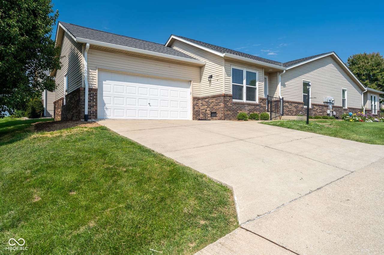 111 Longcastle Drive - Photo 1