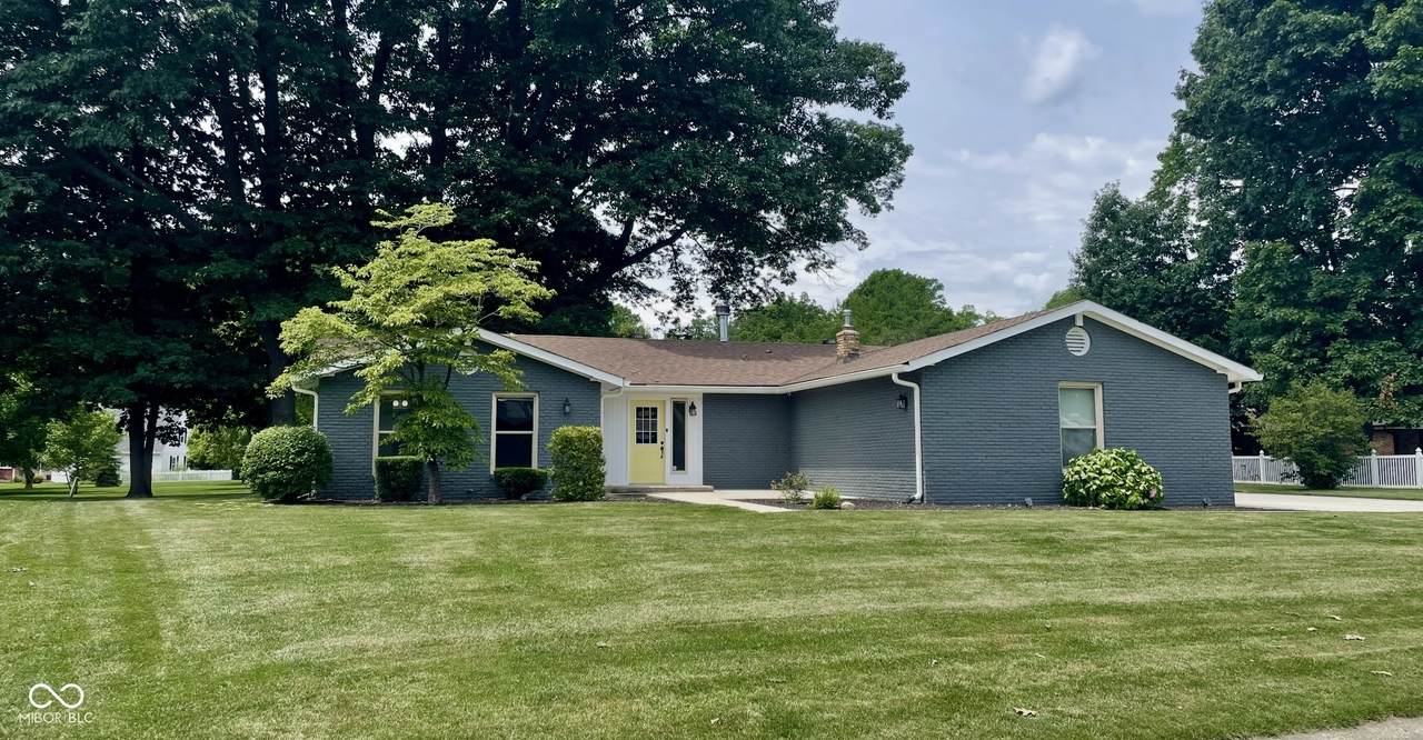 540 Lazy Lane - Photo 1