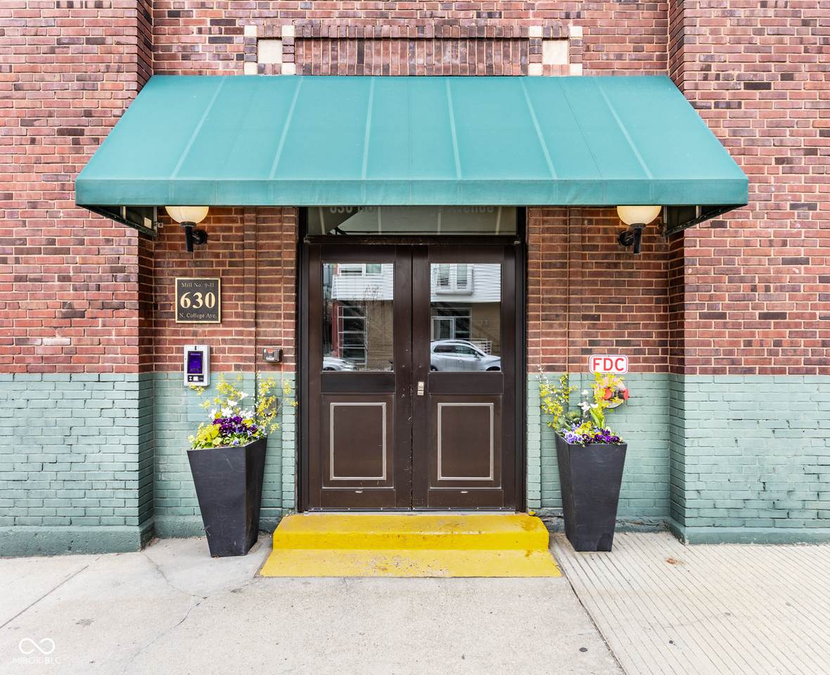 630 College Avenue - Photo 1