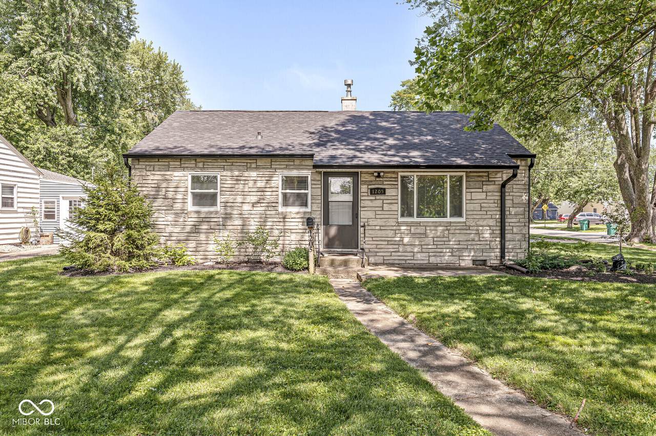 1205 Park Drive - Photo 1