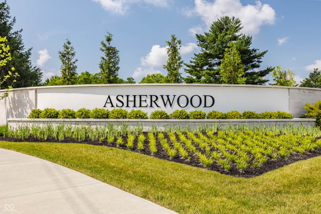 1611 Asherwood Lane - Photo 1