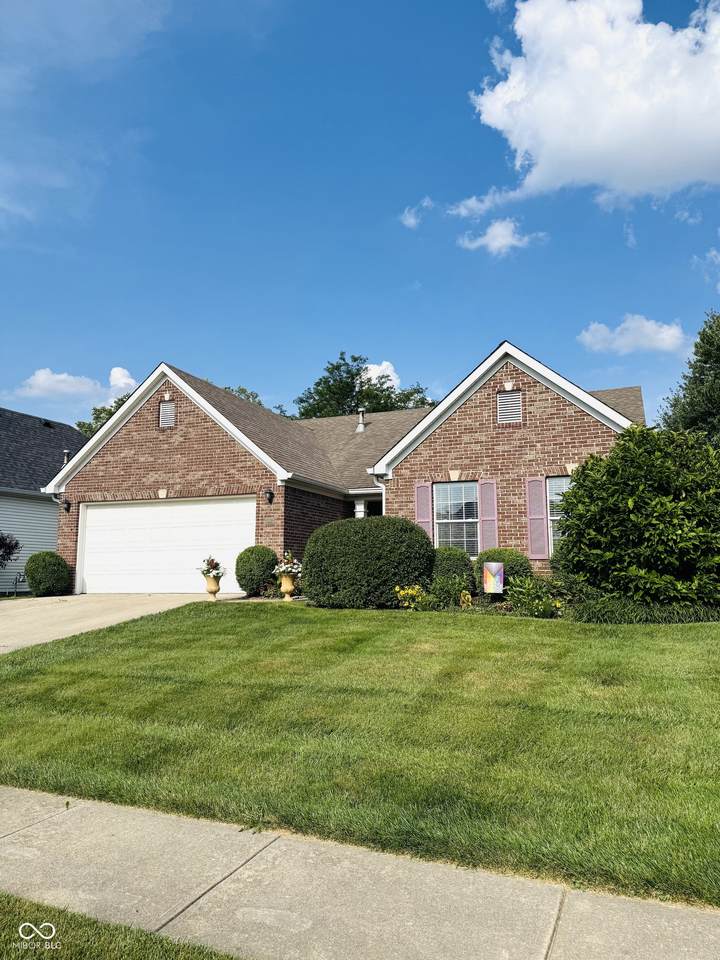 10477 Silver Ridge Circle - Photo 1