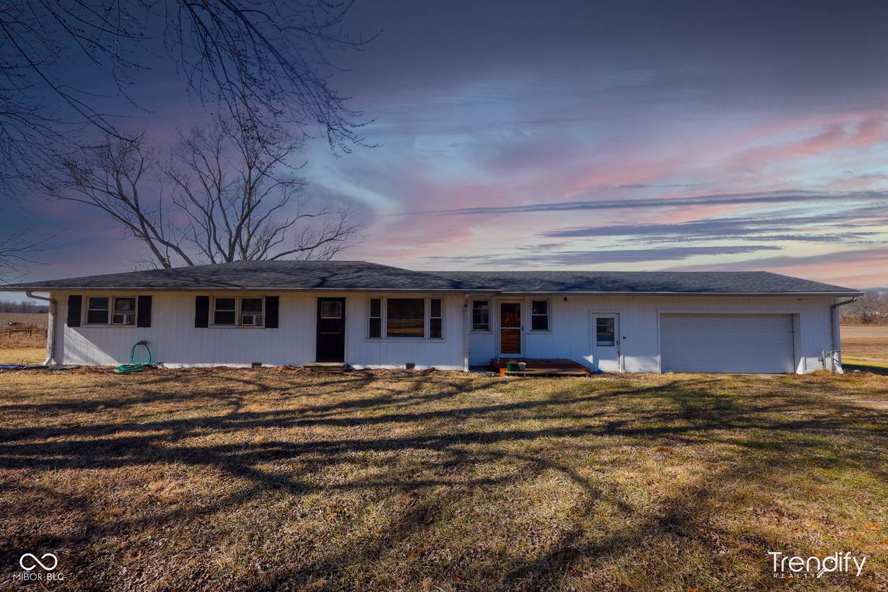 7300 Banta Road - Photo 1