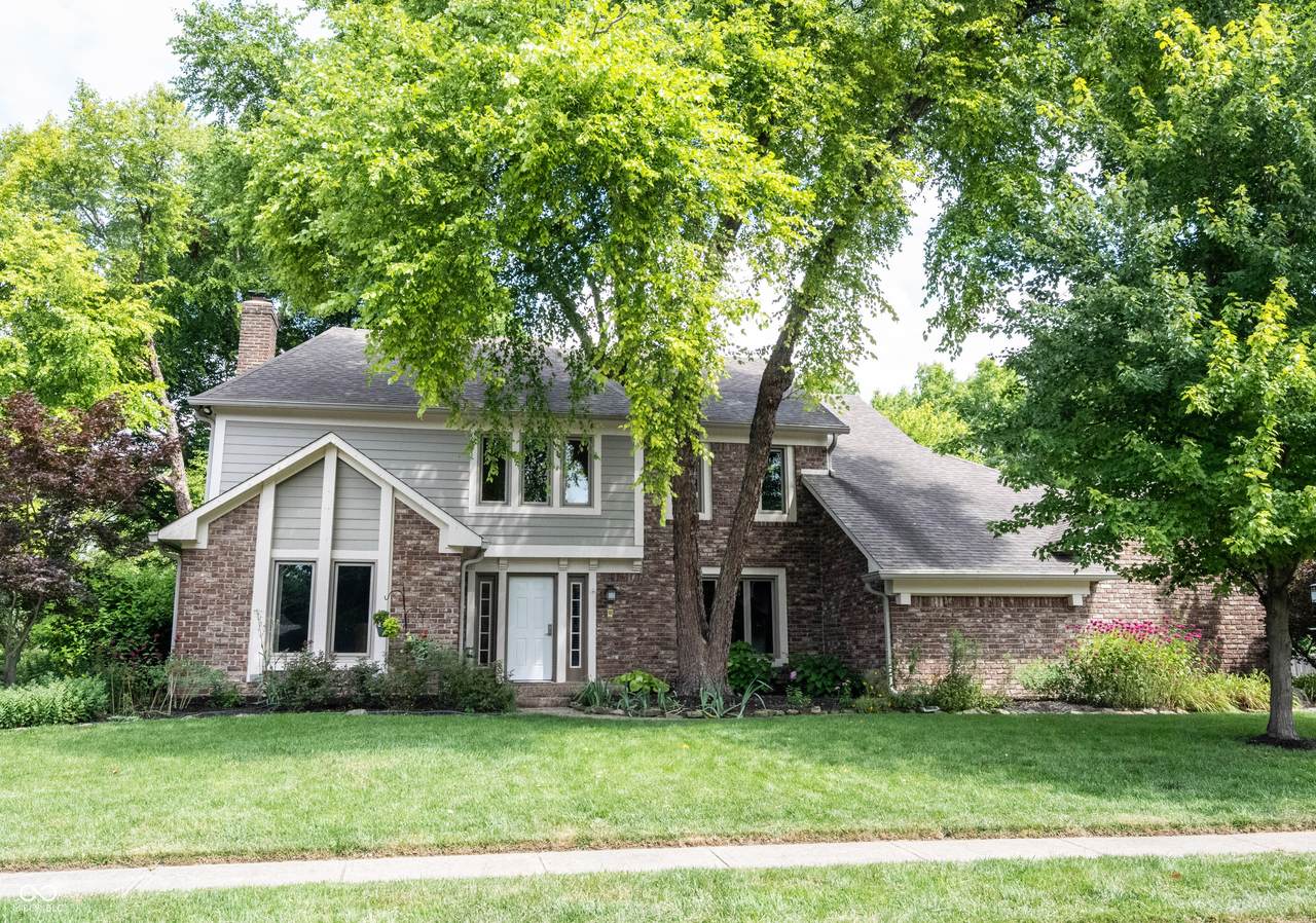 4976 Rockne Circle - Photo 1