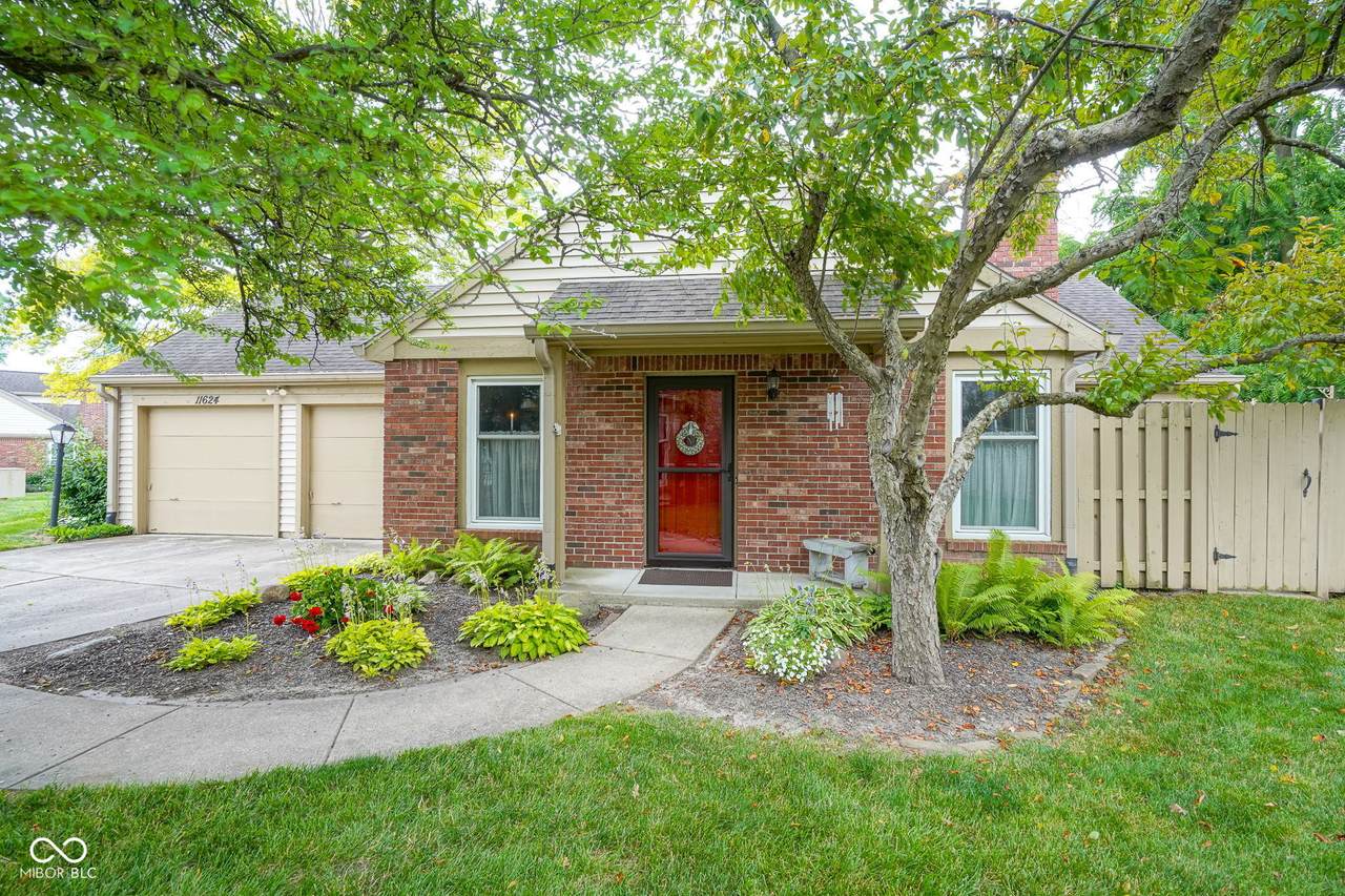 11624 Buttonwood Drive - Photo 1