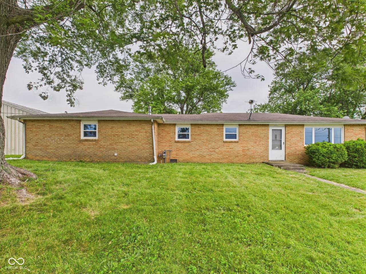 203 Plum Street - Photo 1