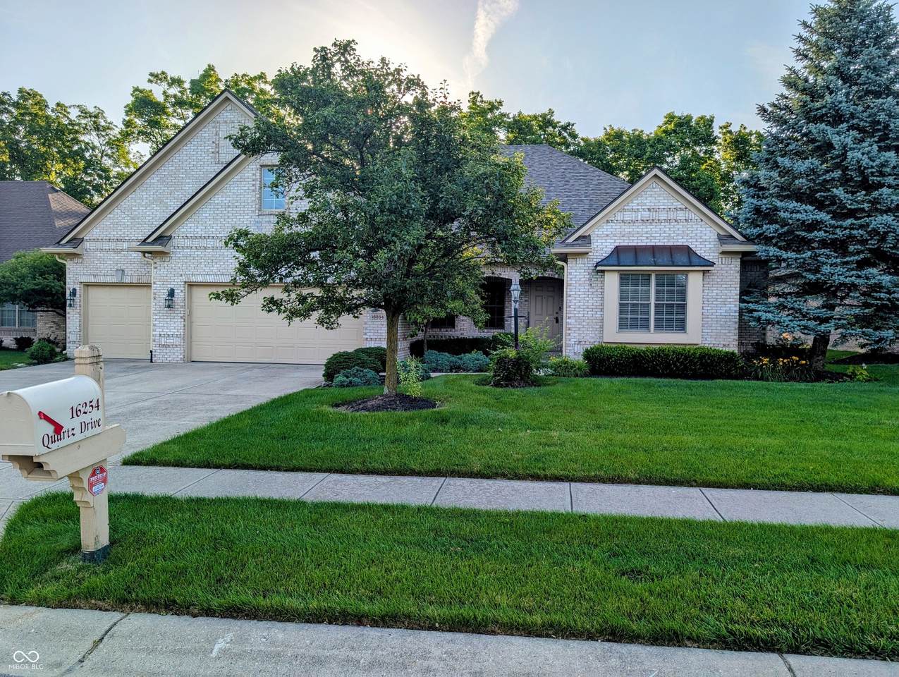 16254 Quartz Drive - Photo 1