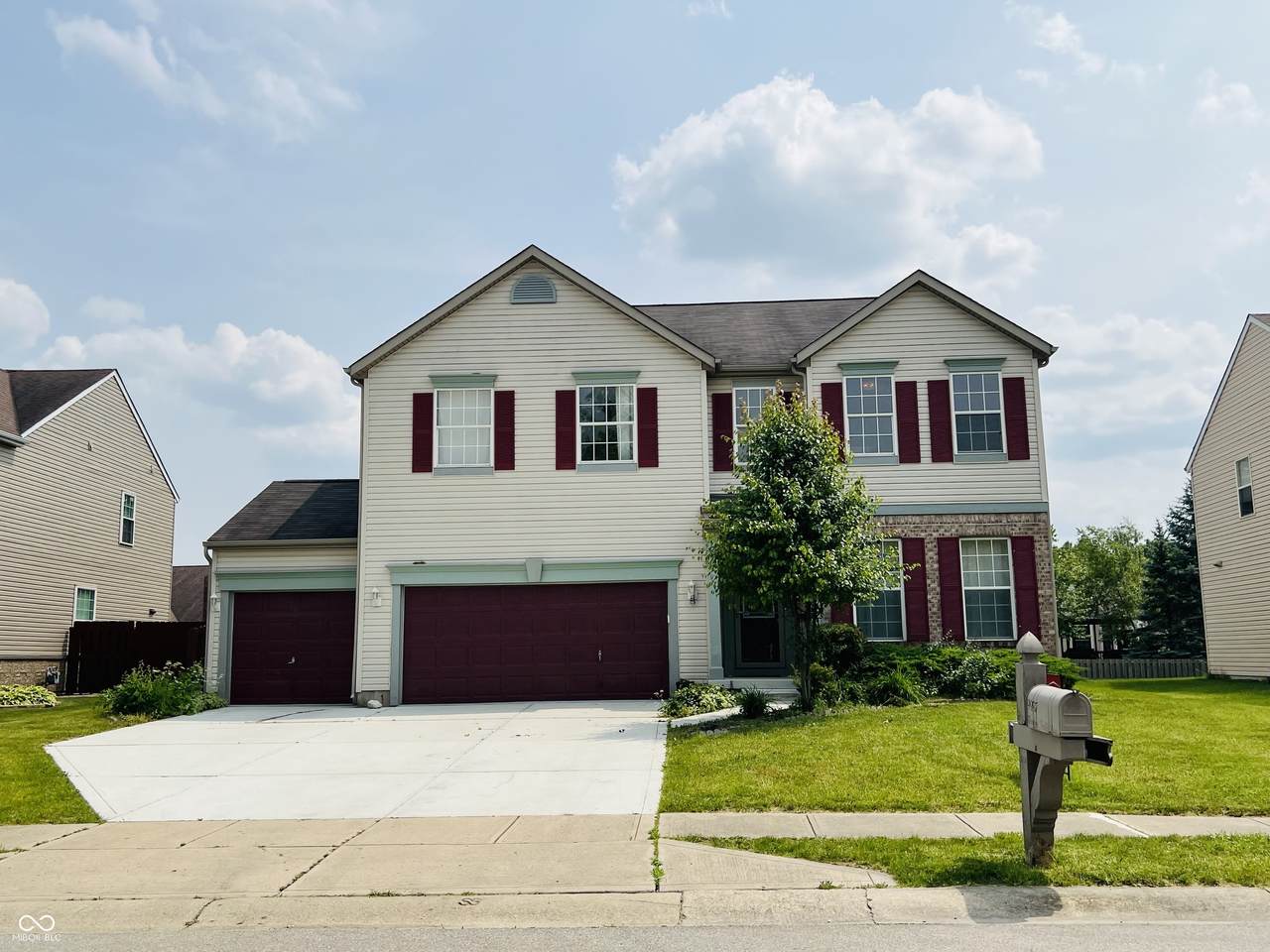 9987 Rainbow Falls Lane - Photo 1