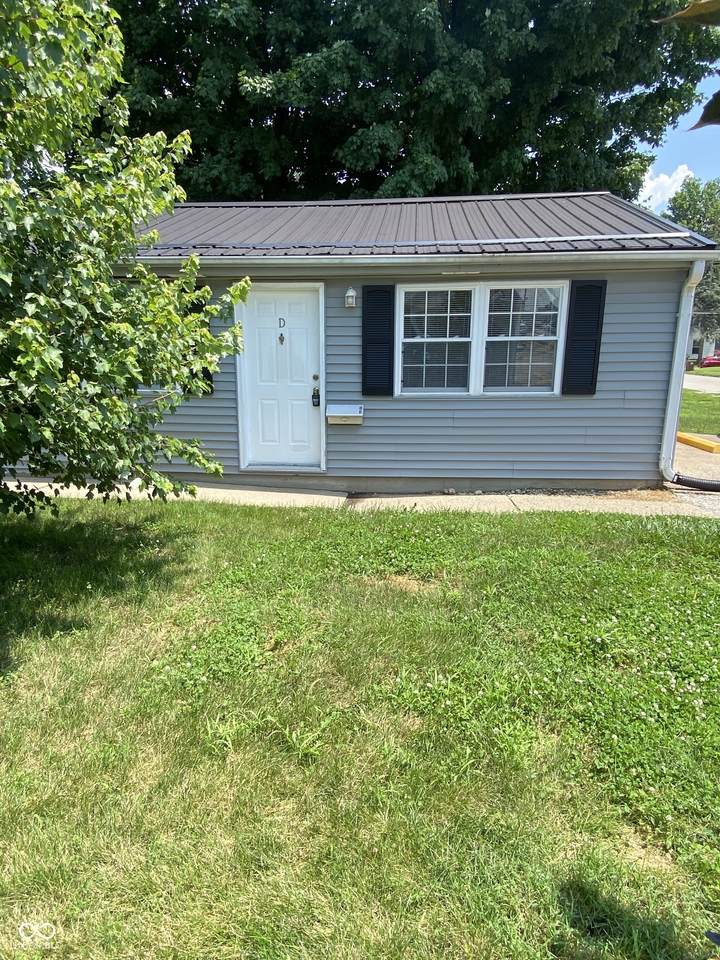 900 Sloan Street - Photo 1
