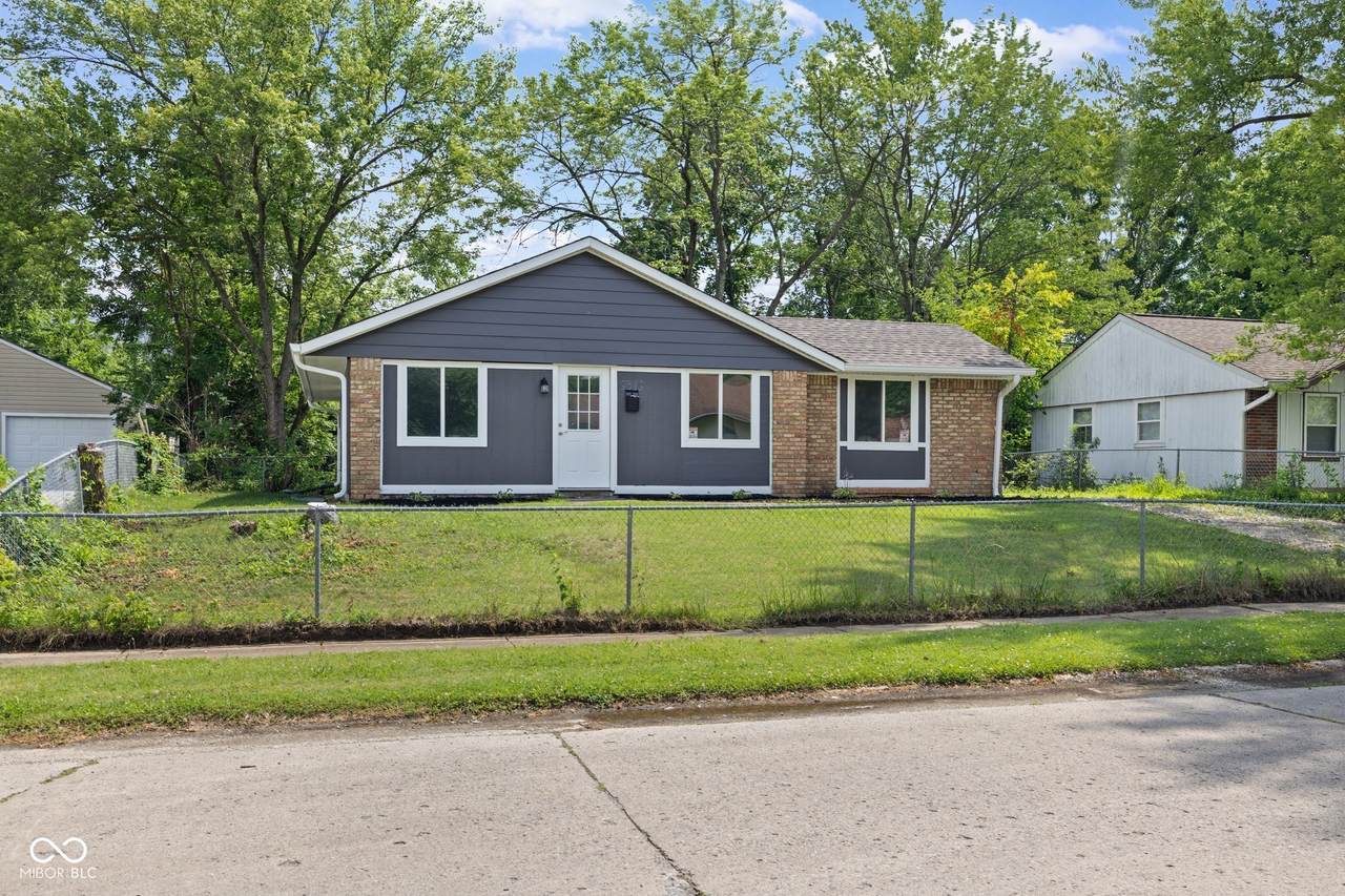9319 Rochelle Drive - Photo 1