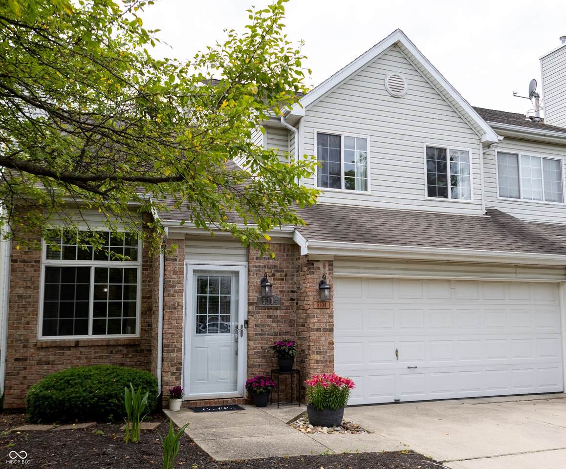 5704 Carrousel Drive - Photo 1