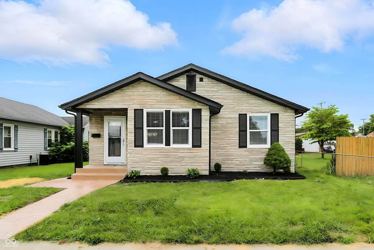 2715 A Street - Photo 1