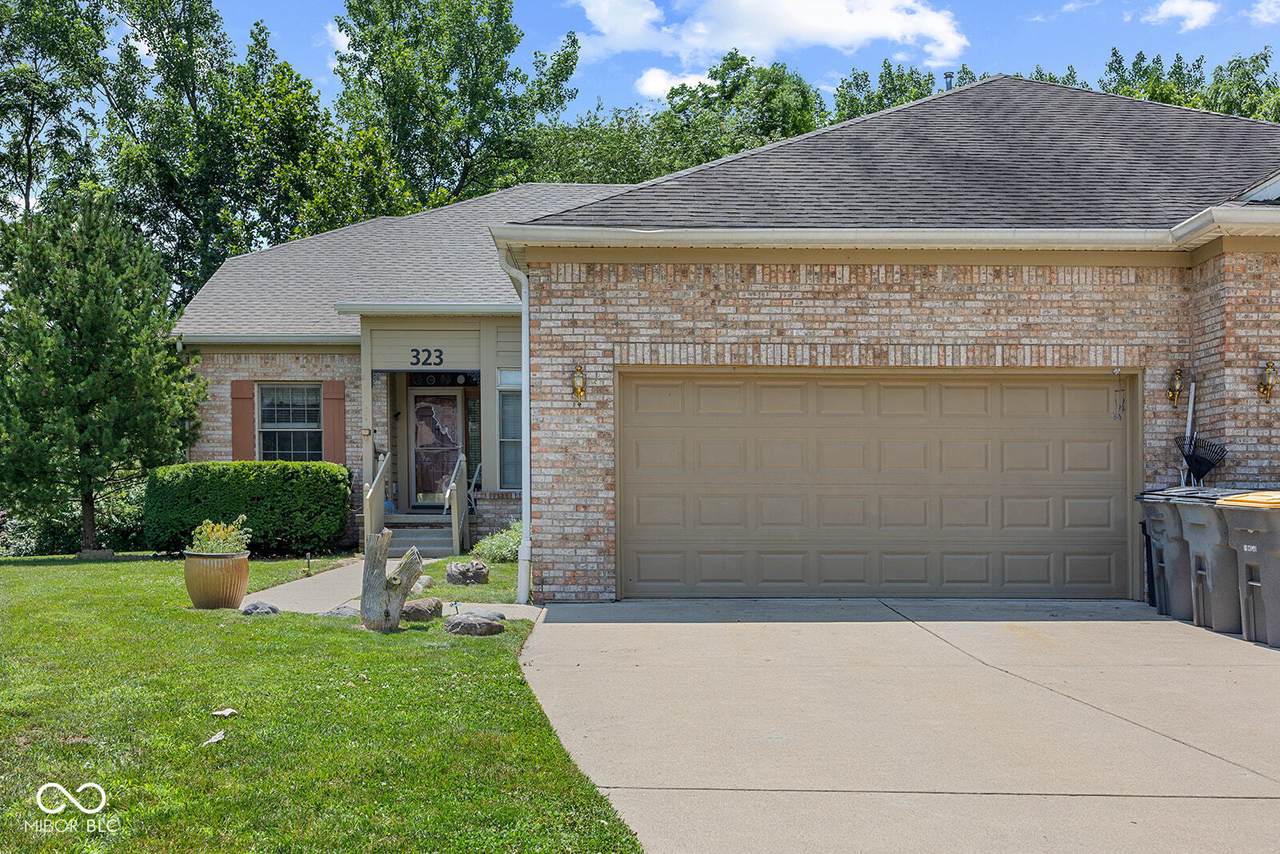 323 Pine Avenue - Photo 1