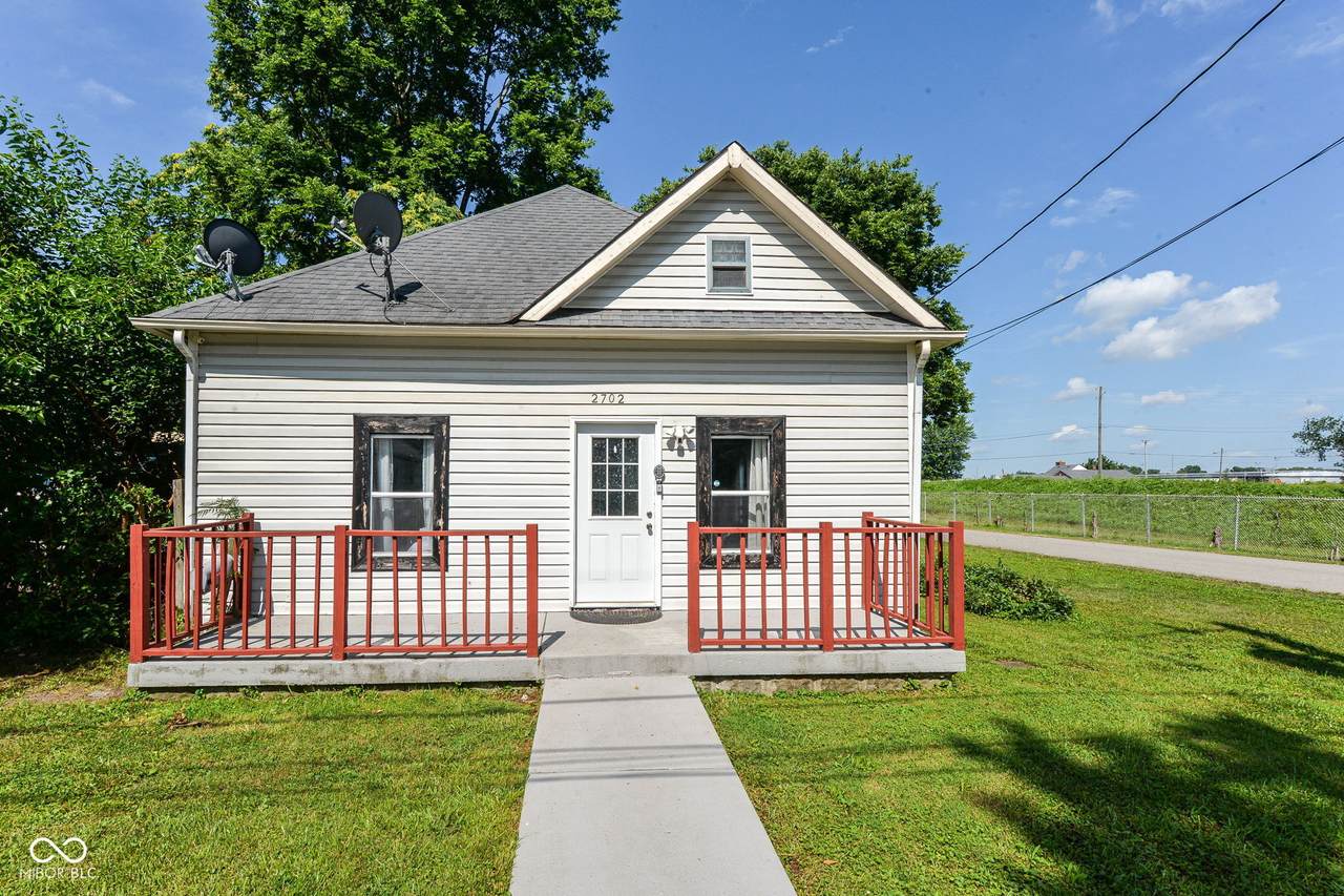 2702 Moreland Avenue - Photo 1