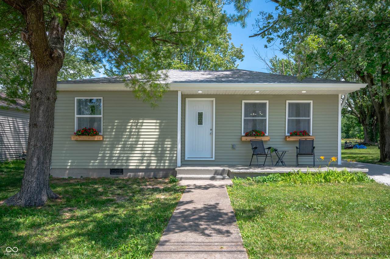 640 27th Street - Photo 1