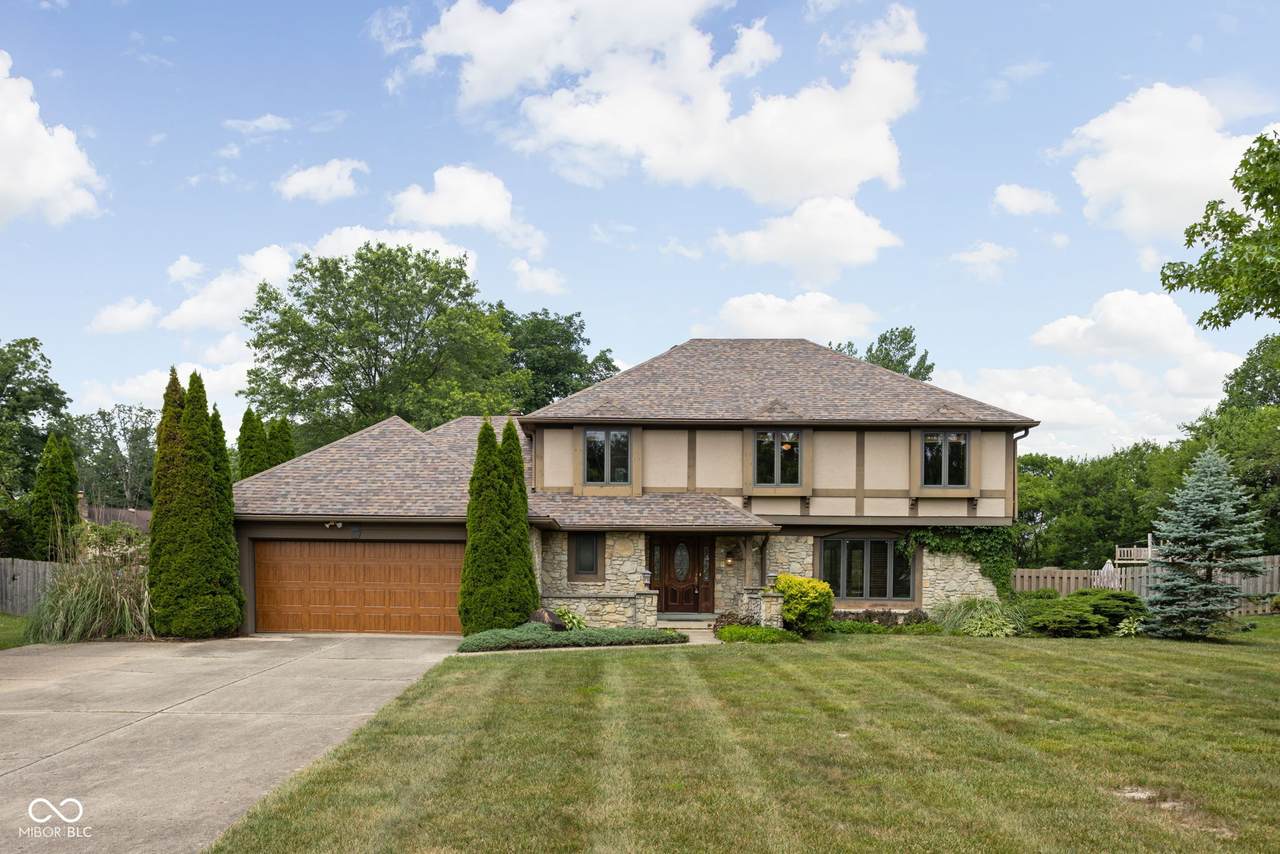 3818 Creekside Drive - Photo 1