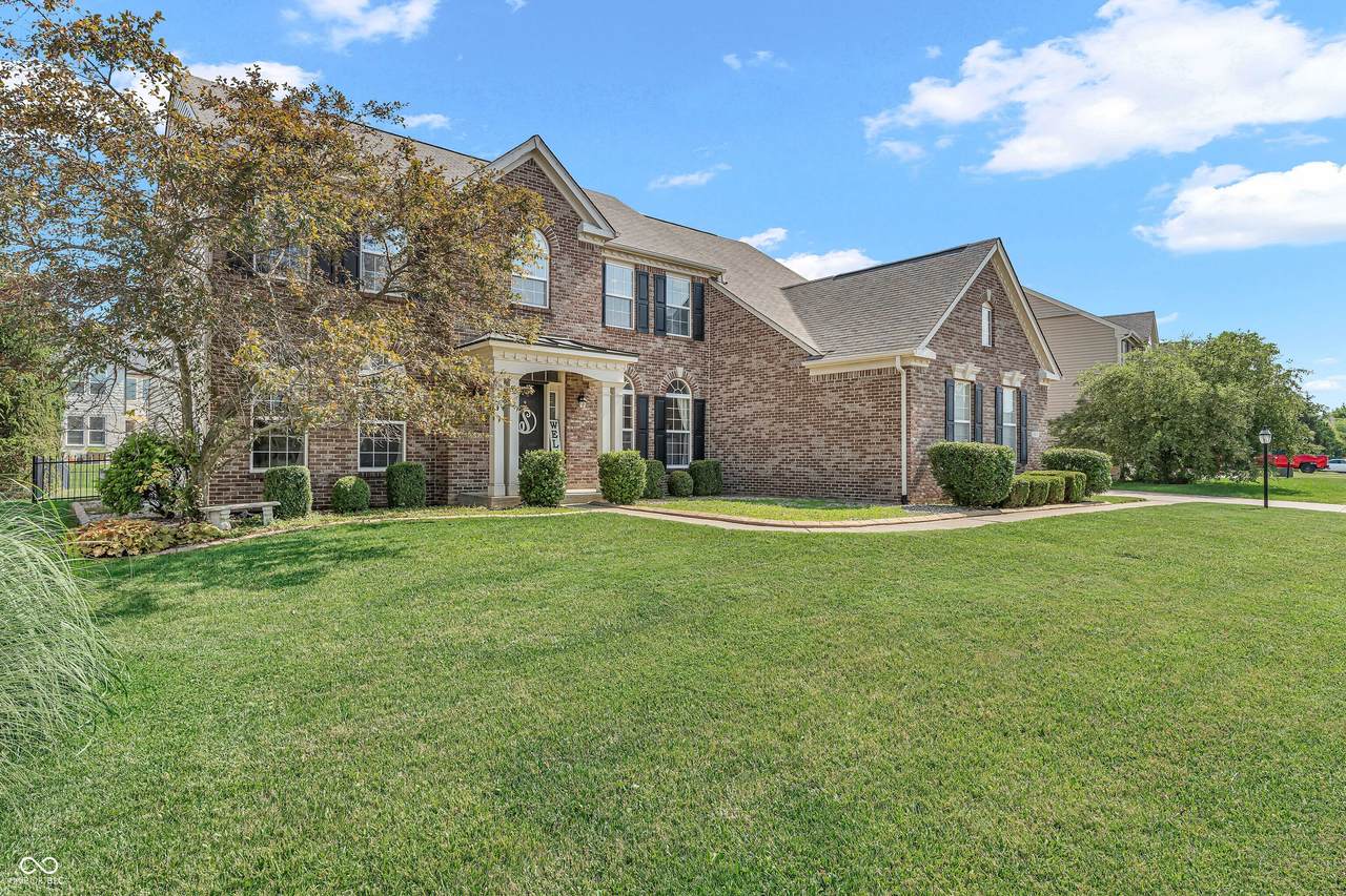 7830 Cross Creek - Photo 1