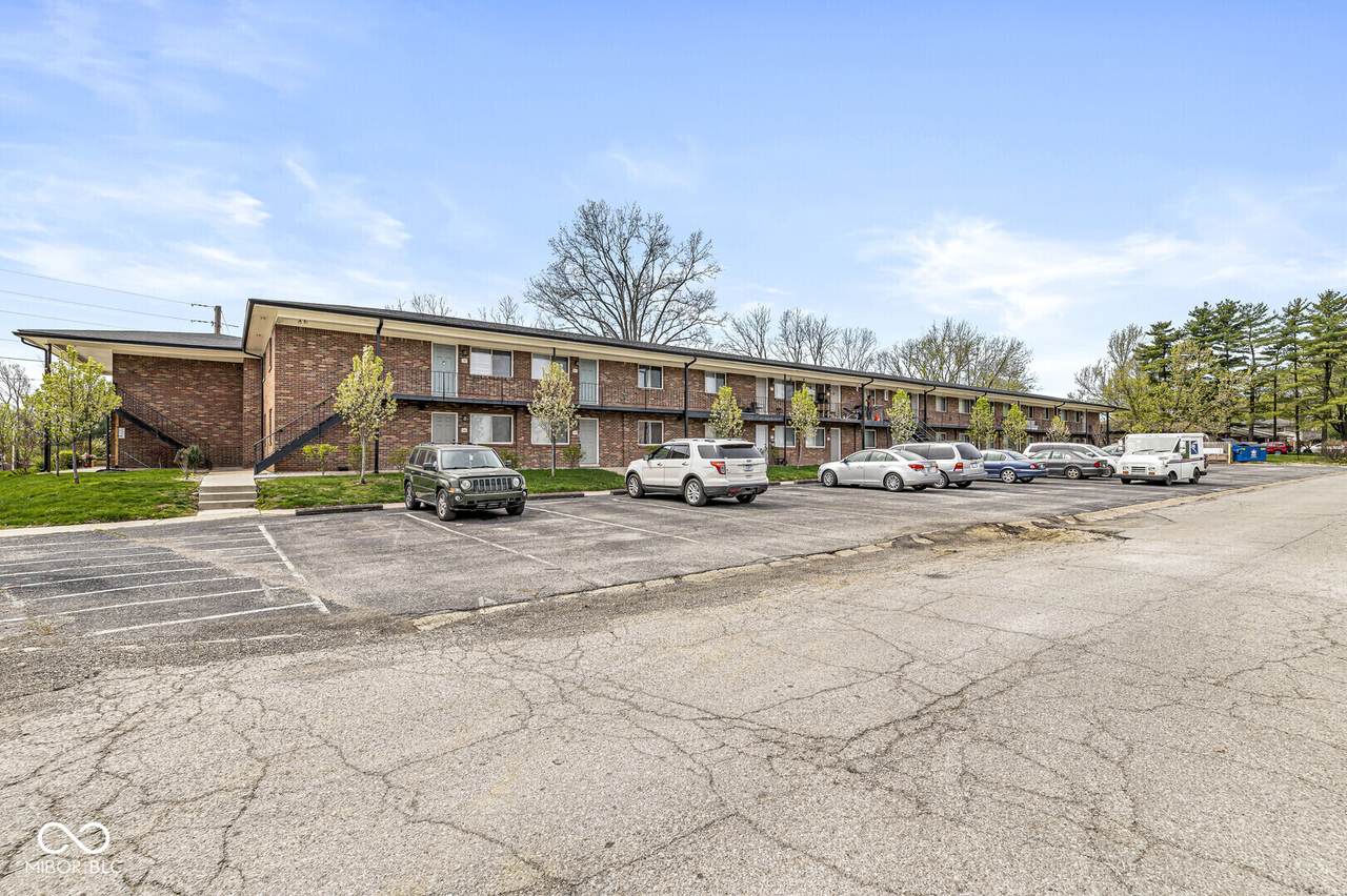 10301 Medallion Drive - Photo 1
