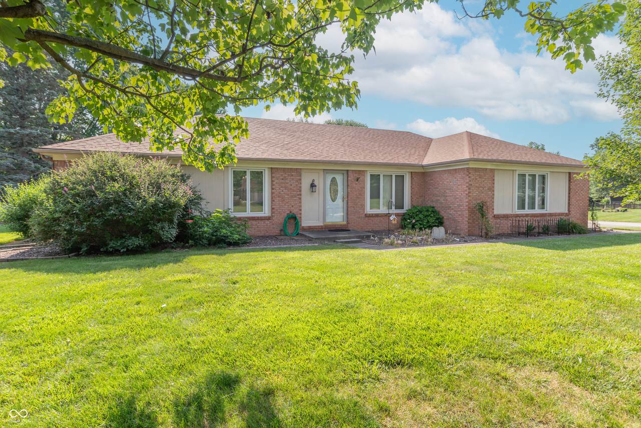 425 Saddle Hill Court - Photo 1