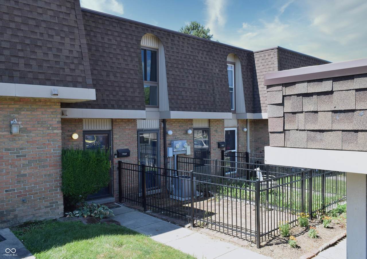 7410 Country Brook Drive - Photo 1