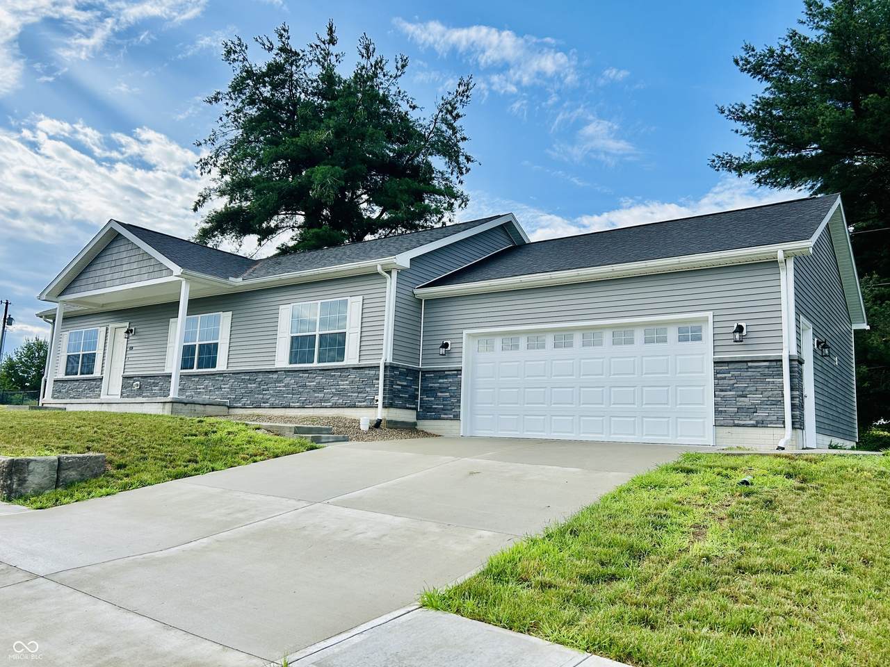 10 Doe Creek Circle - Photo 1
