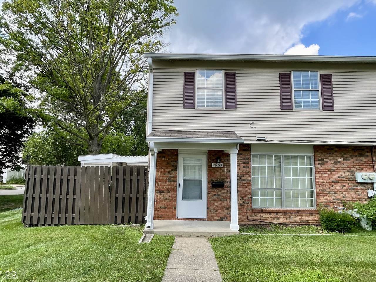 4933 Oakwood Trail - Photo 1