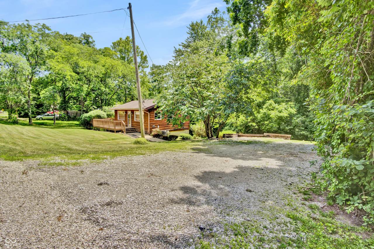 5222 State Road 46 - Photo 1