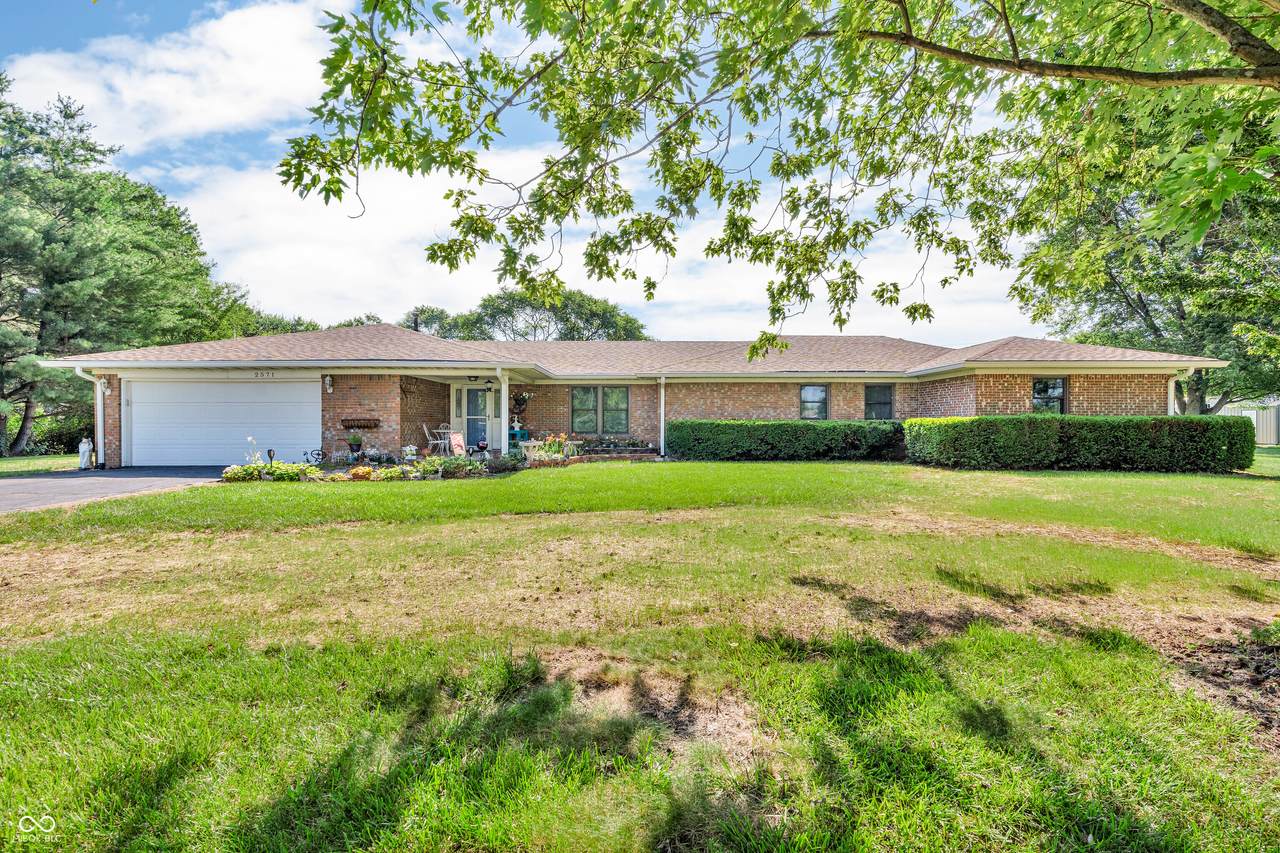 2571 Stonybrook Lane - Photo 1