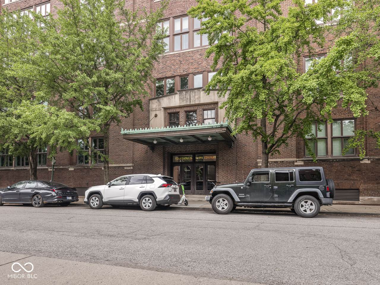 430 Park Avenue - Photo 1
